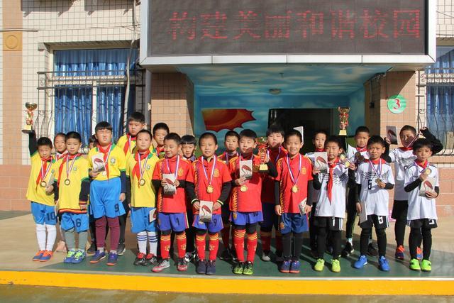 伦敦世乒赛：中国男乒3比0战胜澳大利亚队挺进16强