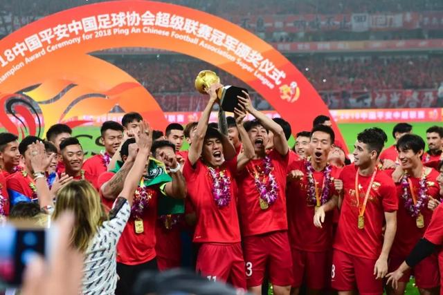 评西甲年度最佳阵容：格列兹曼、久保建英在列